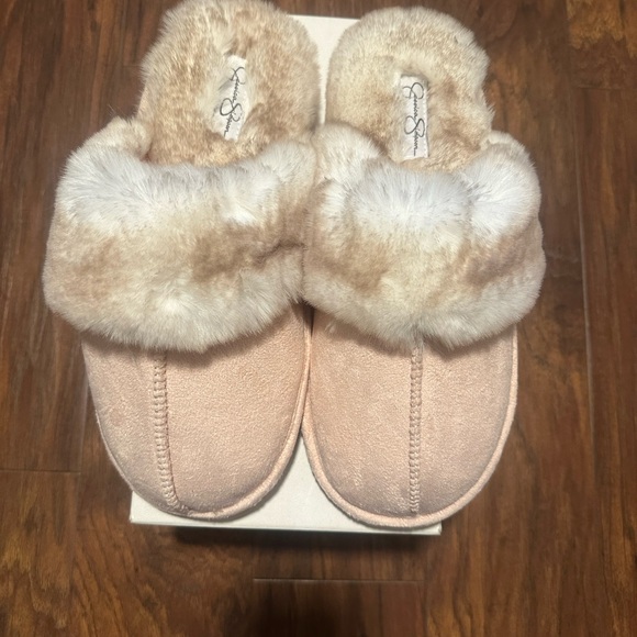 Jessica Simpson Cream Faux Fur Slippers - Picture 1 of 5